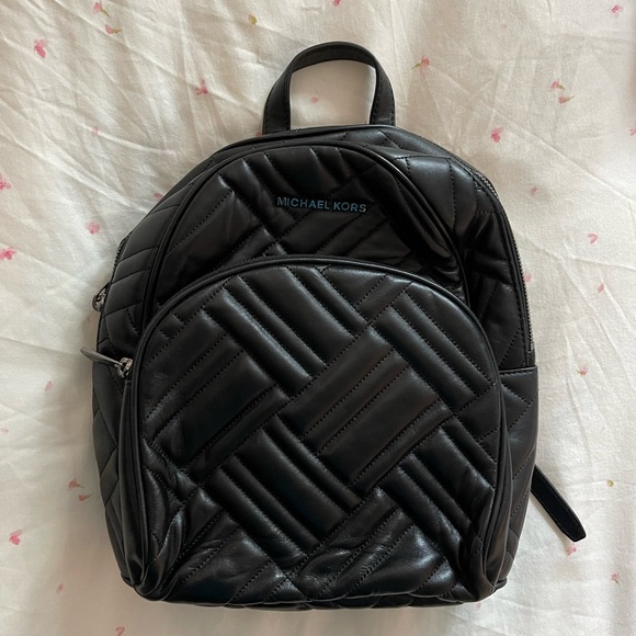 Michael Kors Abbey backpack - Picture 1 of 3